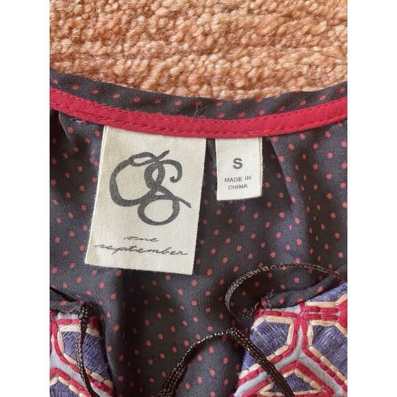 One September Anthropologie Boho Embroidered Tunic Blouse Black Red Ikat Print S - Picture 2 of 10